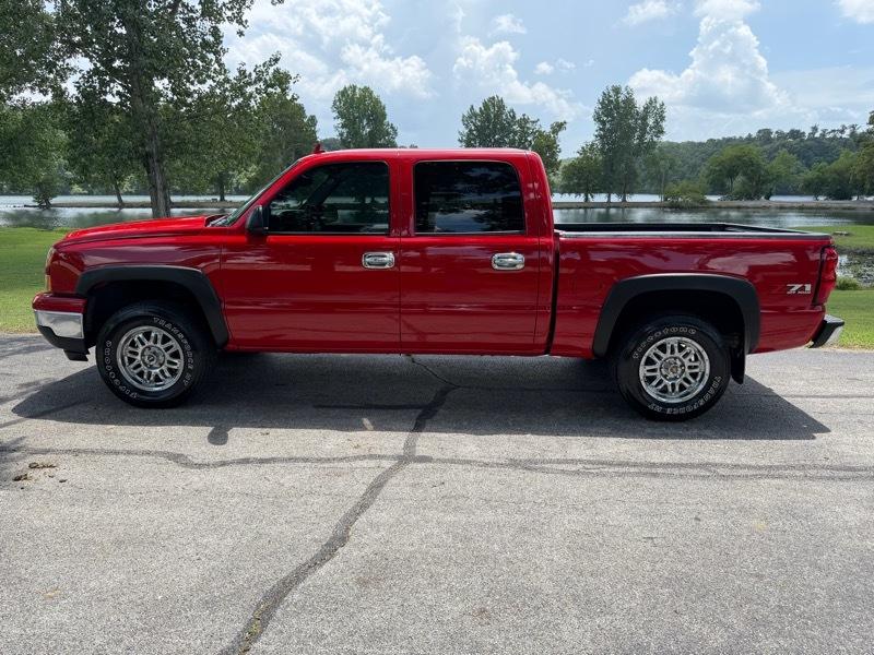 Chevrolet Silverado 1500 LS Crew Cab 4WD 2006