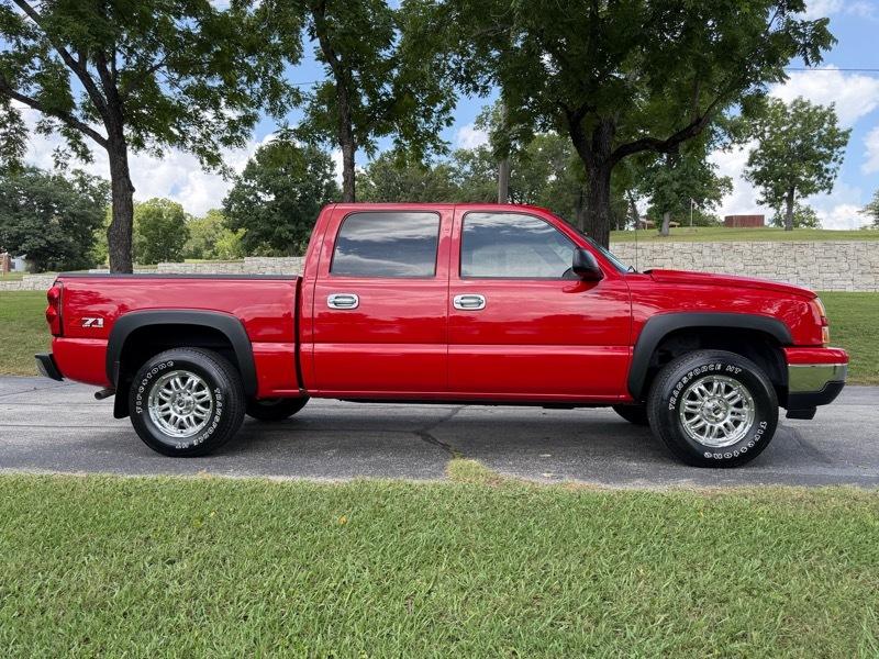 Chevrolet Silverado 1500 LS Crew Cab 4WD 2006