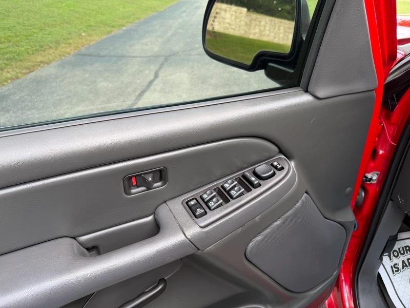 Chevrolet Silverado 1500 LS Crew Cab 4WD 2006