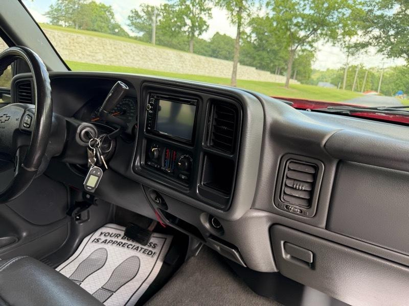 Chevrolet Silverado 1500 LS Crew Cab 4WD 2006