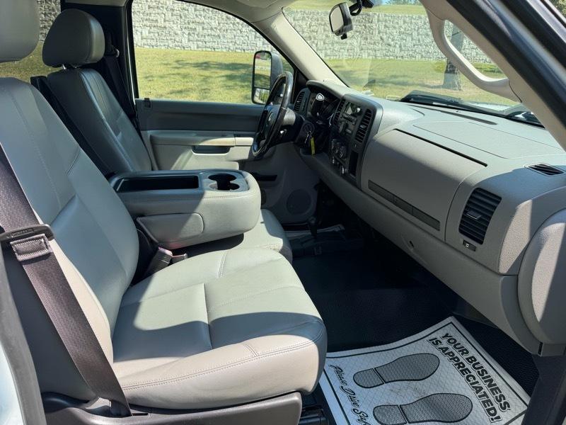 Chevrolet Silverado 3500HD Work Truck Long Box 4WD 2013