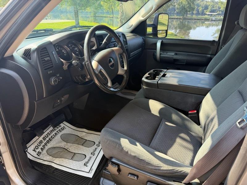 GMC Sierra 2500HD  2009