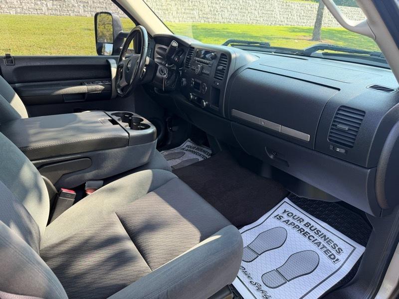 GMC Sierra 2500HD  2009