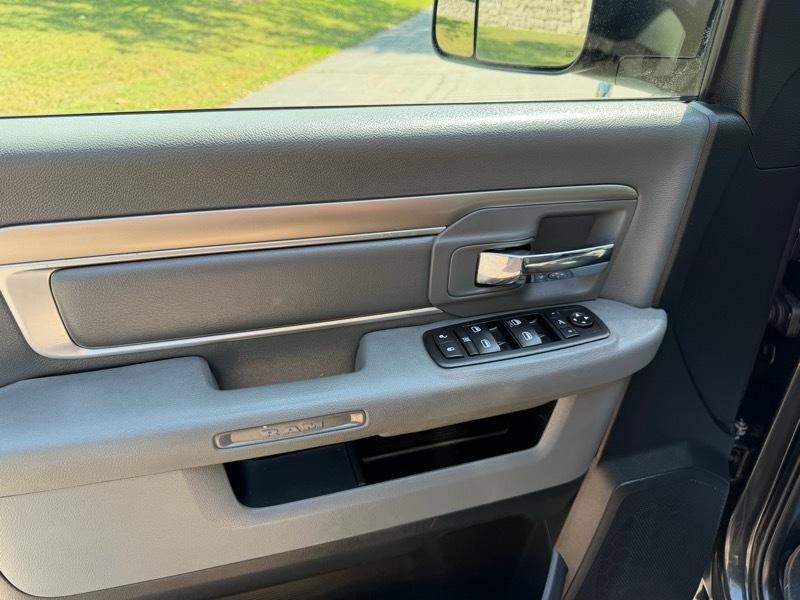 RAM 2500 SLT Crew Cab SWB 4WD 2015