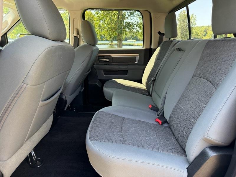 RAM 2500 SLT Crew Cab SWB 4WD 2015