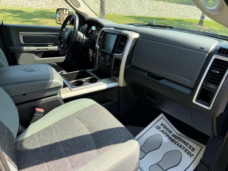 RAM 2500 SLT Crew Cab SWB 4WD 2015