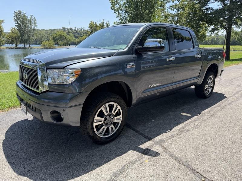 Toyota Tundra Limited CrewMax 5.7L 4WD 2008