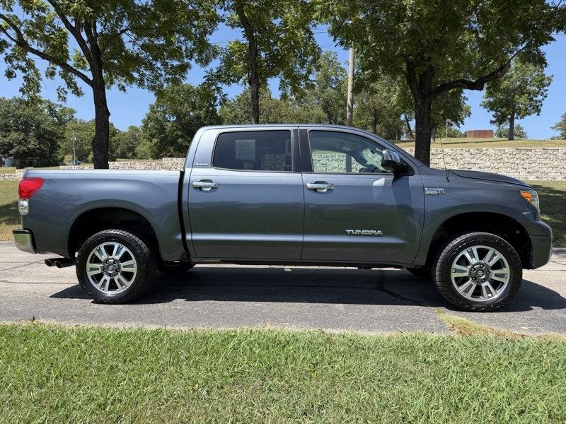 Toyota Tundra Limited CrewMax 5.7L 4WD 2008