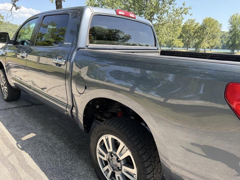 Toyota Tundra Limited CrewMax 5.7L 4WD 2008