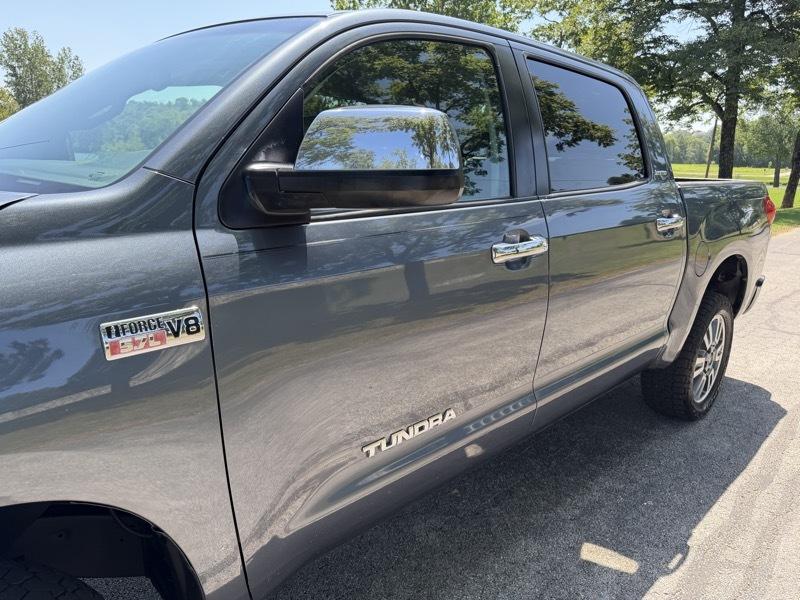 Toyota Tundra Limited CrewMax 5.7L 4WD 2008