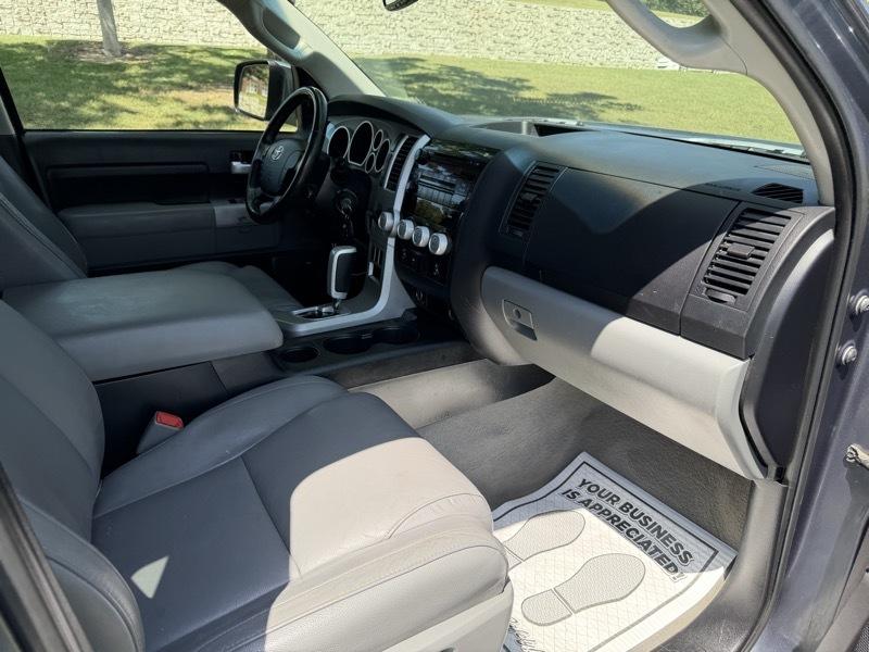 Toyota Tundra Limited CrewMax 5.7L 4WD 2008