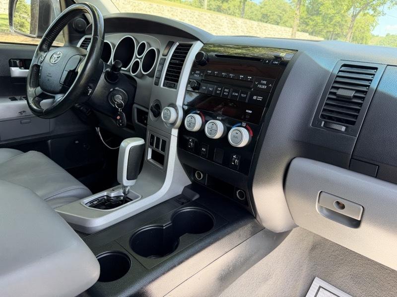 Toyota Tundra Limited CrewMax 5.7L 4WD 2008