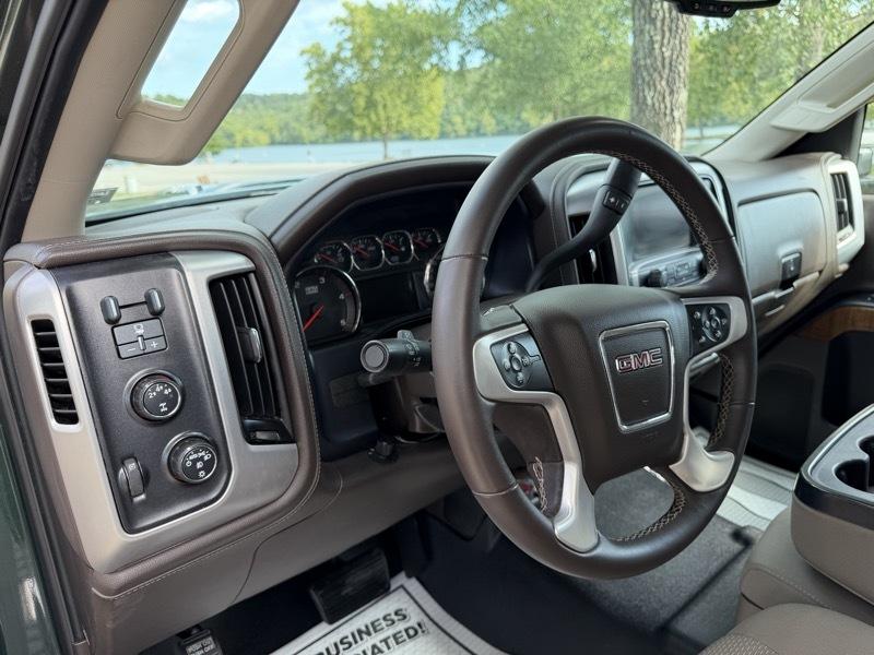 GMC Sierra 2500HD SLE Crew Cab 4WD 2015