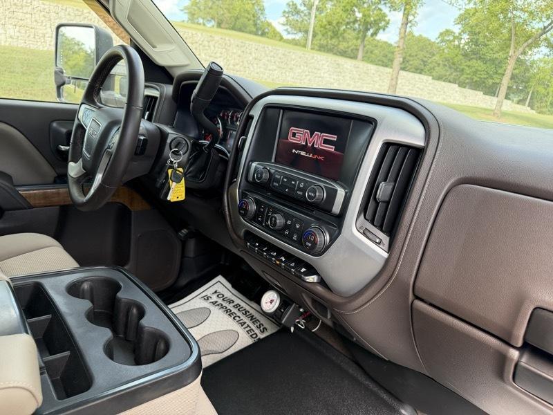 GMC Sierra 2500HD SLE Crew Cab 4WD 2015