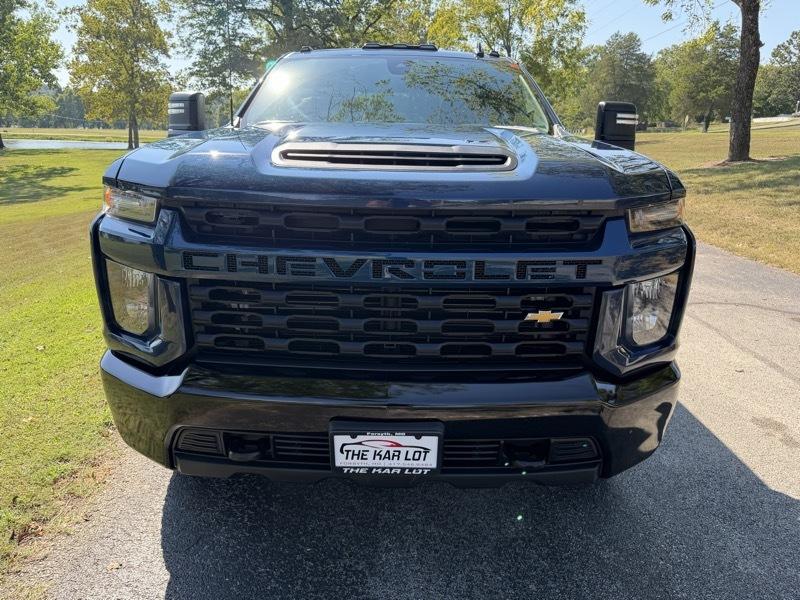 Chevrolet Silverado 2500HD Custom Crew Cab Short Box 4WD 2023