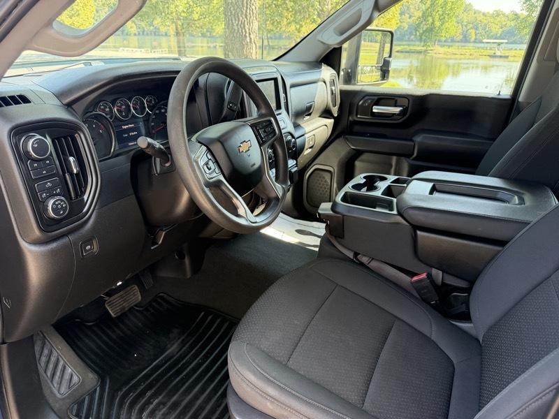 Chevrolet Silverado 2500HD Custom Crew Cab Short Box 4WD 2023