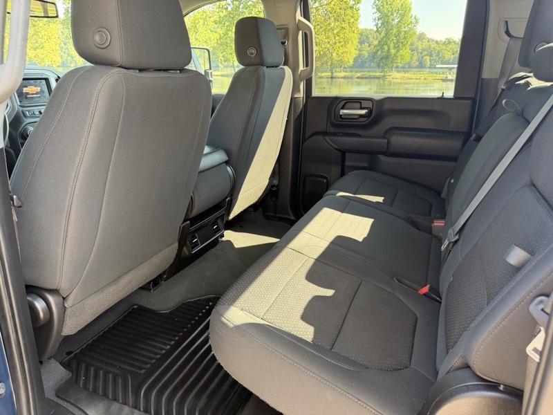 Chevrolet Silverado 2500HD Custom Crew Cab Short Box 4WD 2023