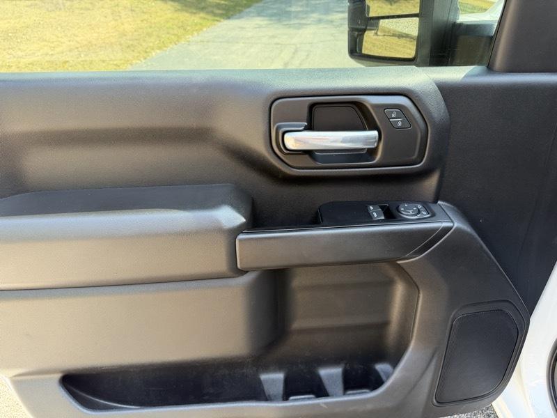 GMC Sierra 3500HD Pro Regular Cab 4WD 2023