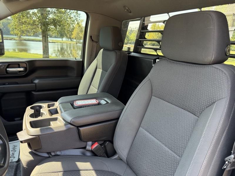 GMC Sierra 3500HD Pro Regular Cab 4WD 2023