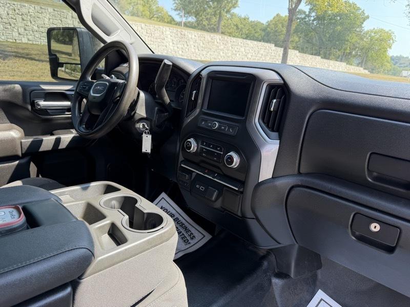 GMC Sierra 3500HD Pro Regular Cab 4WD 2023