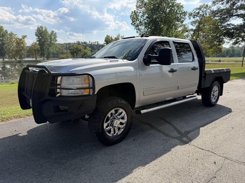 Chevrolet Silverado 2500HD LT Crew Cab 4WD 2011