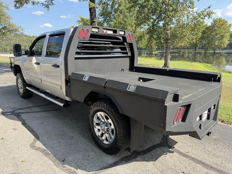 Chevrolet Silverado 2500HD LT Crew Cab 4WD 2011