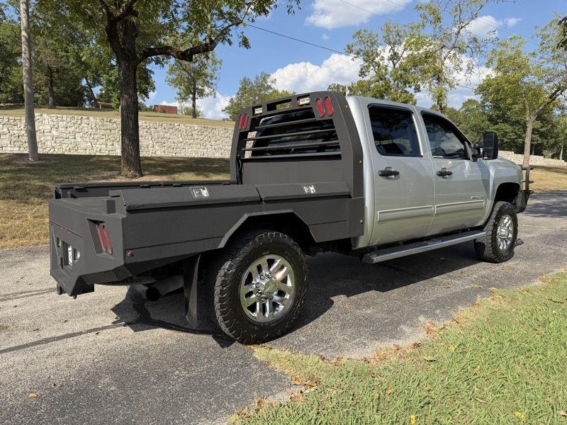 Chevrolet Silverado 2500HD LT Crew Cab 4WD 2011