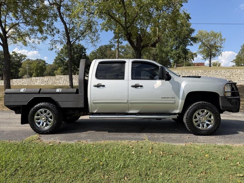 Chevrolet Silverado 2500HD LT Crew Cab 4WD 2011