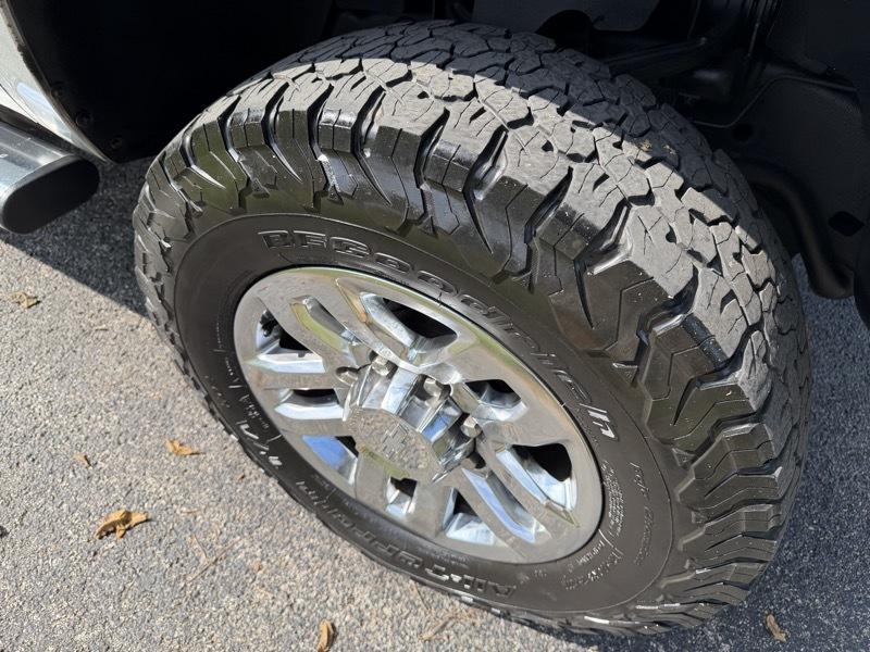 Chevrolet Silverado 2500HD LT Crew Cab 4WD 2011