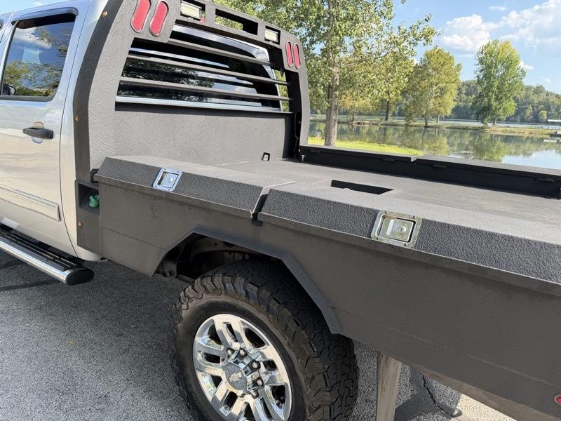 Chevrolet Silverado 2500HD LT Crew Cab 4WD 2011
