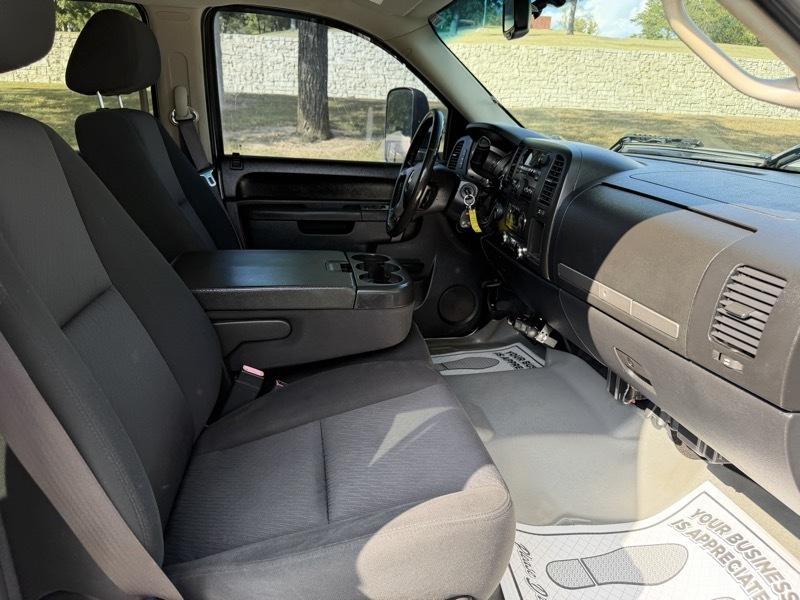 Chevrolet Silverado 2500HD LT Crew Cab 4WD 2011
