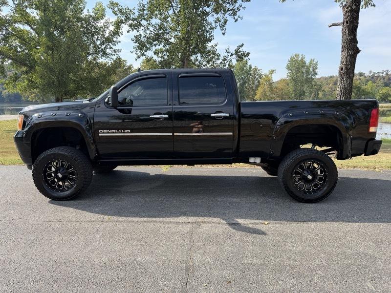 GMC Sierra 2500HD Denali Crew Cab 4WD 2014