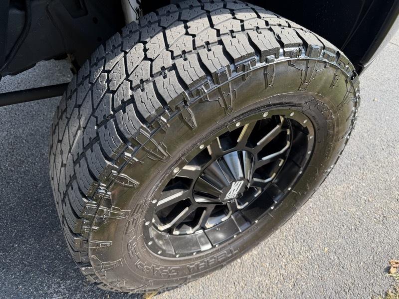 GMC Sierra 2500HD Denali Crew Cab 4WD 2014