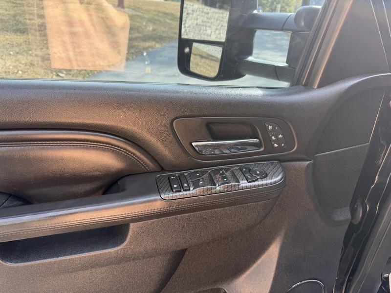 GMC Sierra 2500HD Denali Crew Cab 4WD 2014