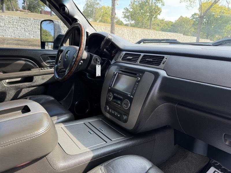 GMC Sierra 2500HD Denali Crew Cab 4WD 2014