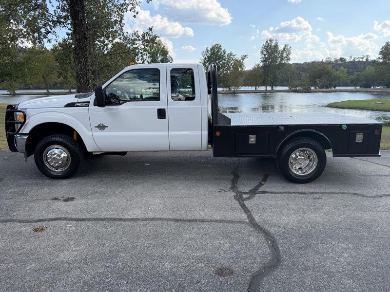 Ford F-350 SD XL SuperCab Long Bed DRW 4WD 2012