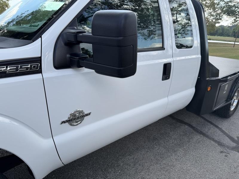 Ford F-350 SD XL SuperCab Long Bed DRW 4WD 2012