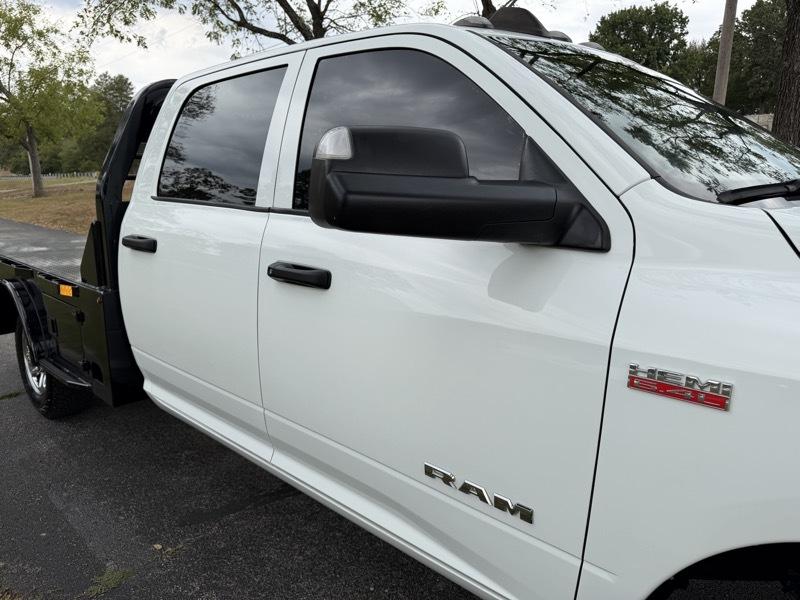 RAM 3500 Regular Cab Standard Weel Base 4WD 2022