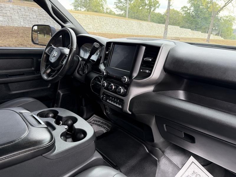 RAM 3500 Regular Cab Standard Weel Base 4WD 2022