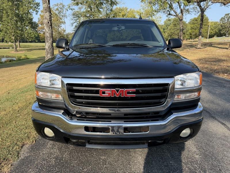 GMC Sierra 2500HD SLE Ext. Cab Short Bed 4WD 2003