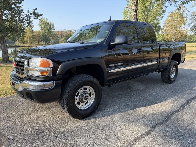 GMC Sierra 2500HD SLE Ext. Cab Short Bed 4WD 2003