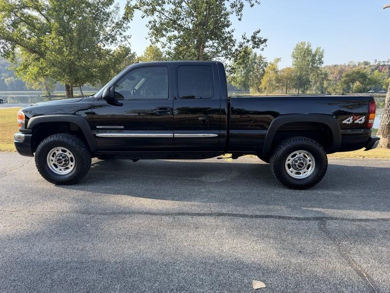 GMC Sierra 2500HD SLE Ext. Cab Short Bed 4WD 2003