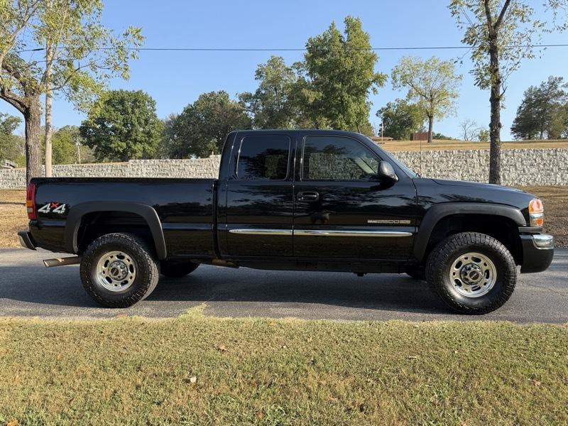 GMC Sierra 2500HD SLE Ext. Cab Short Bed 4WD 2003