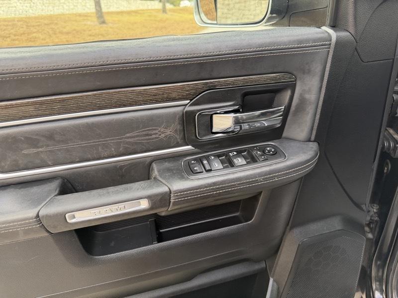 RAM 2500 Limited Crew Cab SWB 4WD 2016