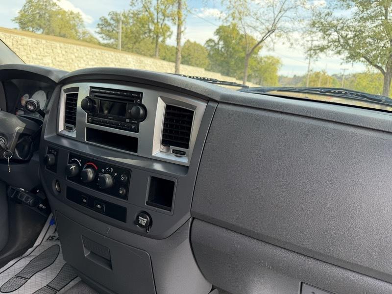 Dodge Ram 3500 SLT Quad Cab 4WD DRW 2007
