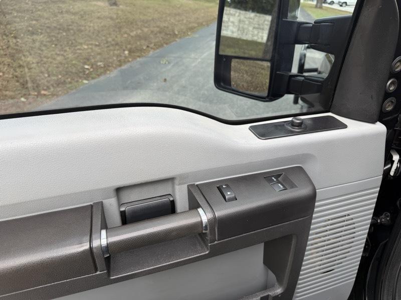 Ford F-350 SD XLT DRW 4WD 2015
