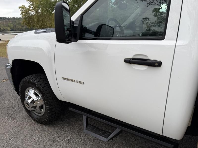 Chevrolet Silverado 3500HD Work Truck Long Box 4WD 2013