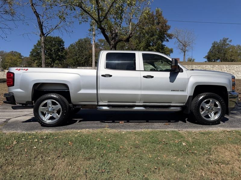 Chevrolet Silverado 2500HD Work Truck Crew Cab Short Box 4WD 2019