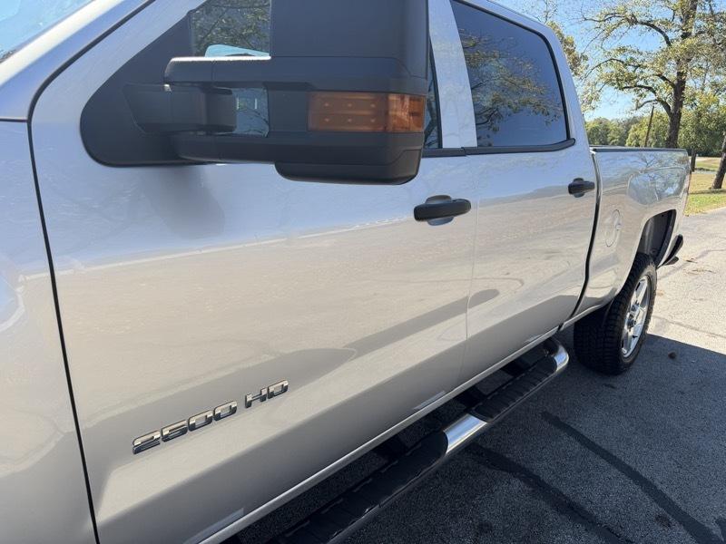 Chevrolet Silverado 2500HD Work Truck Crew Cab Short Box 4WD 2019