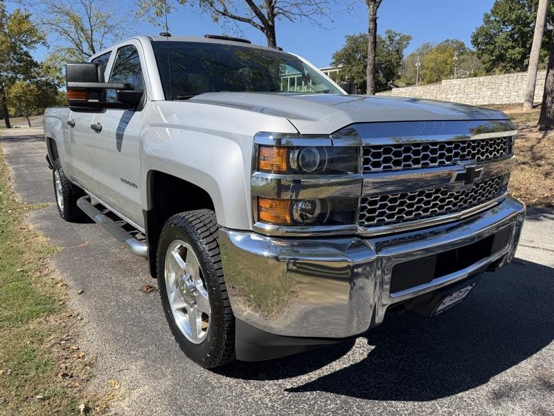 Chevrolet Silverado 2500HD Work Truck Crew Cab Short Box 4WD 2019